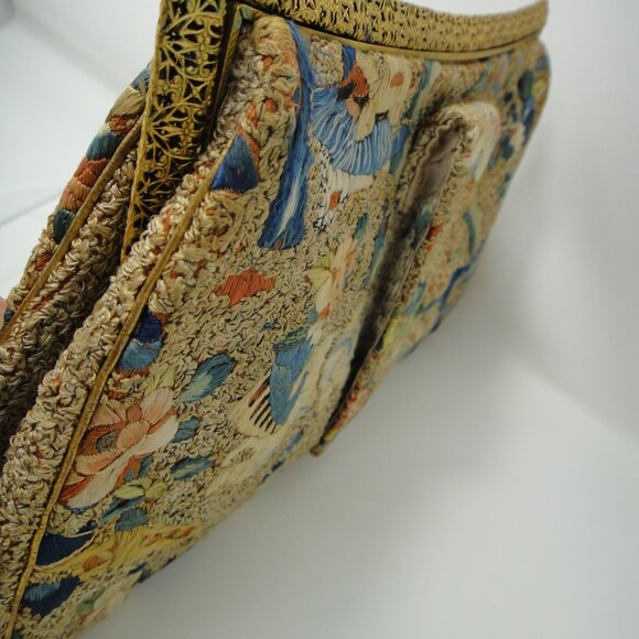 Embroidered Clutch Purse w Belt or Wrist Loop Strap Asian Figures - Picture 5 of 15